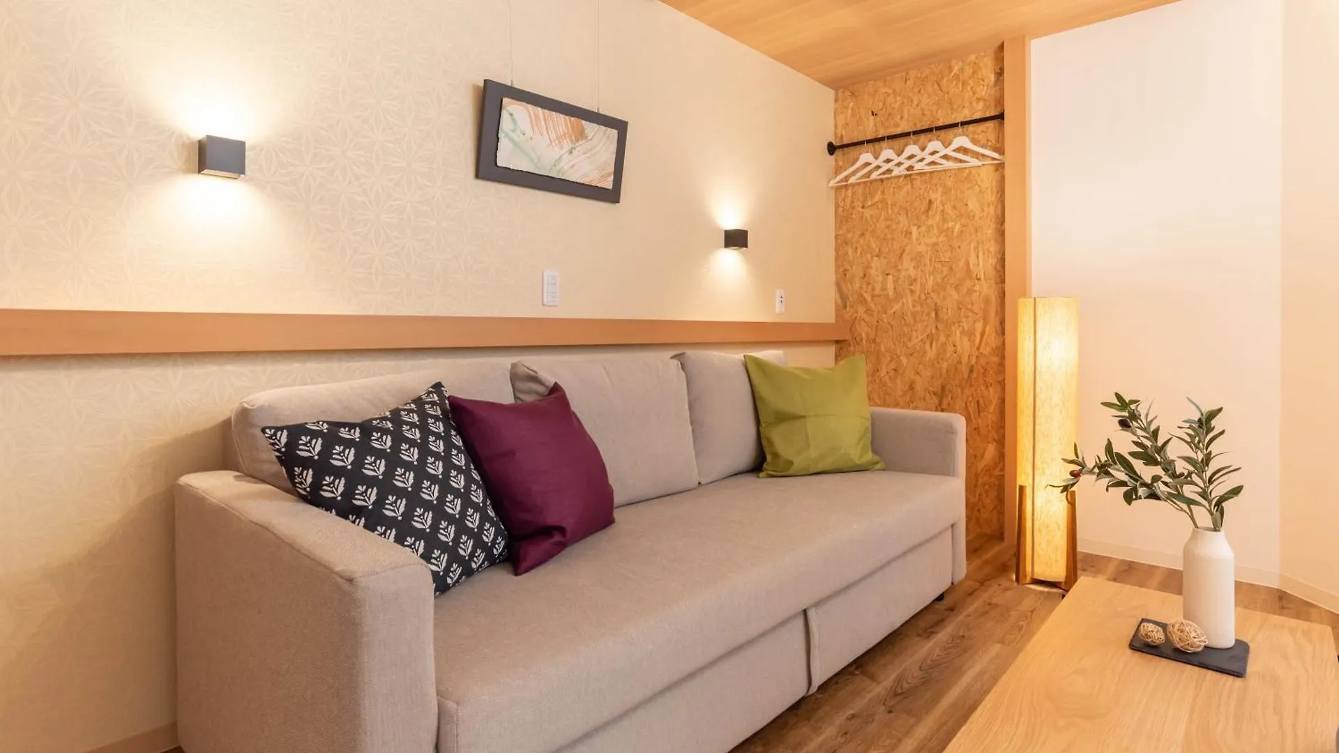Alla Scuderia Bijou Suites Osaka 2*,